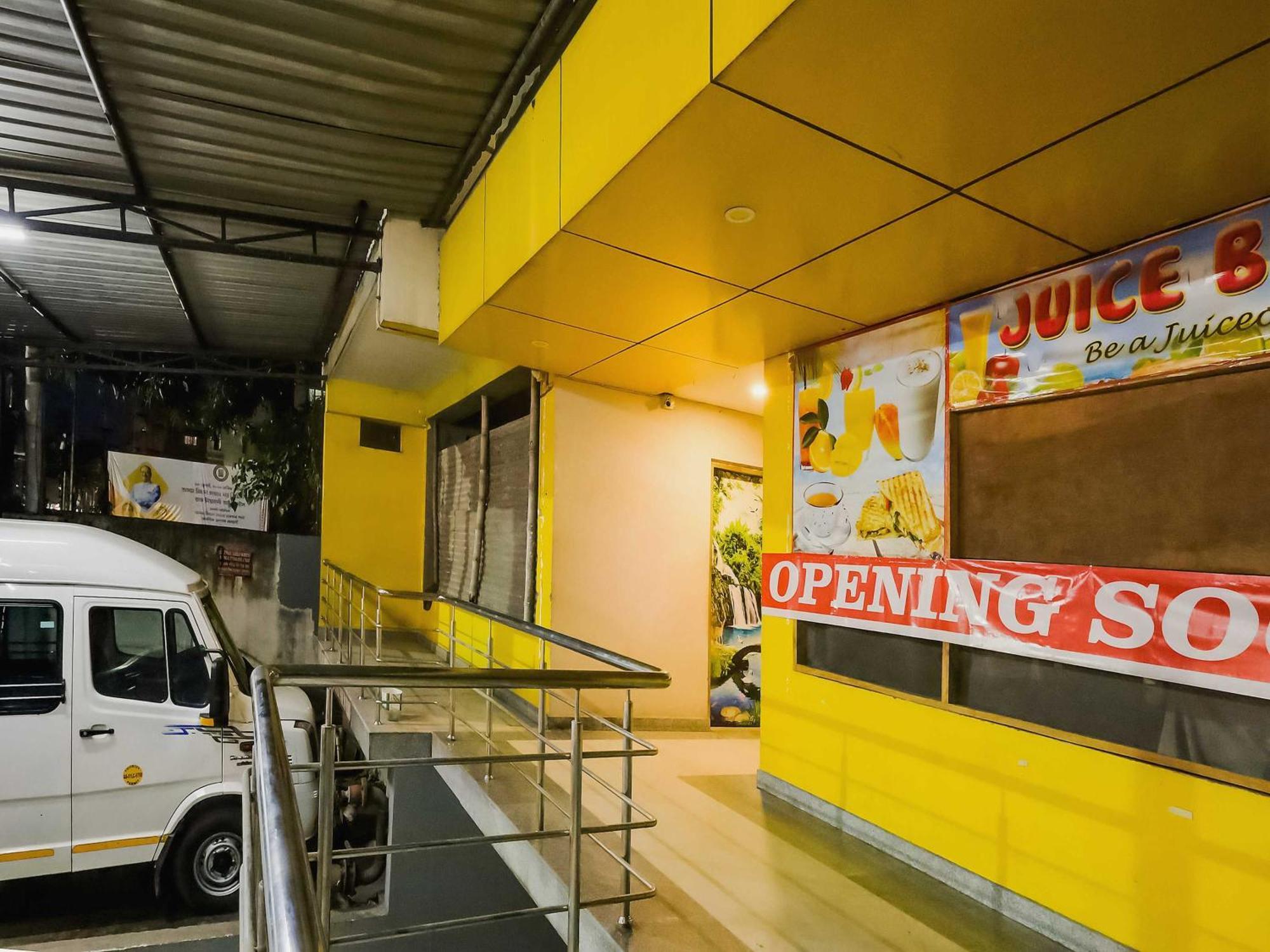 Hotel O Nirvana Lodge Guwahati Exterior foto