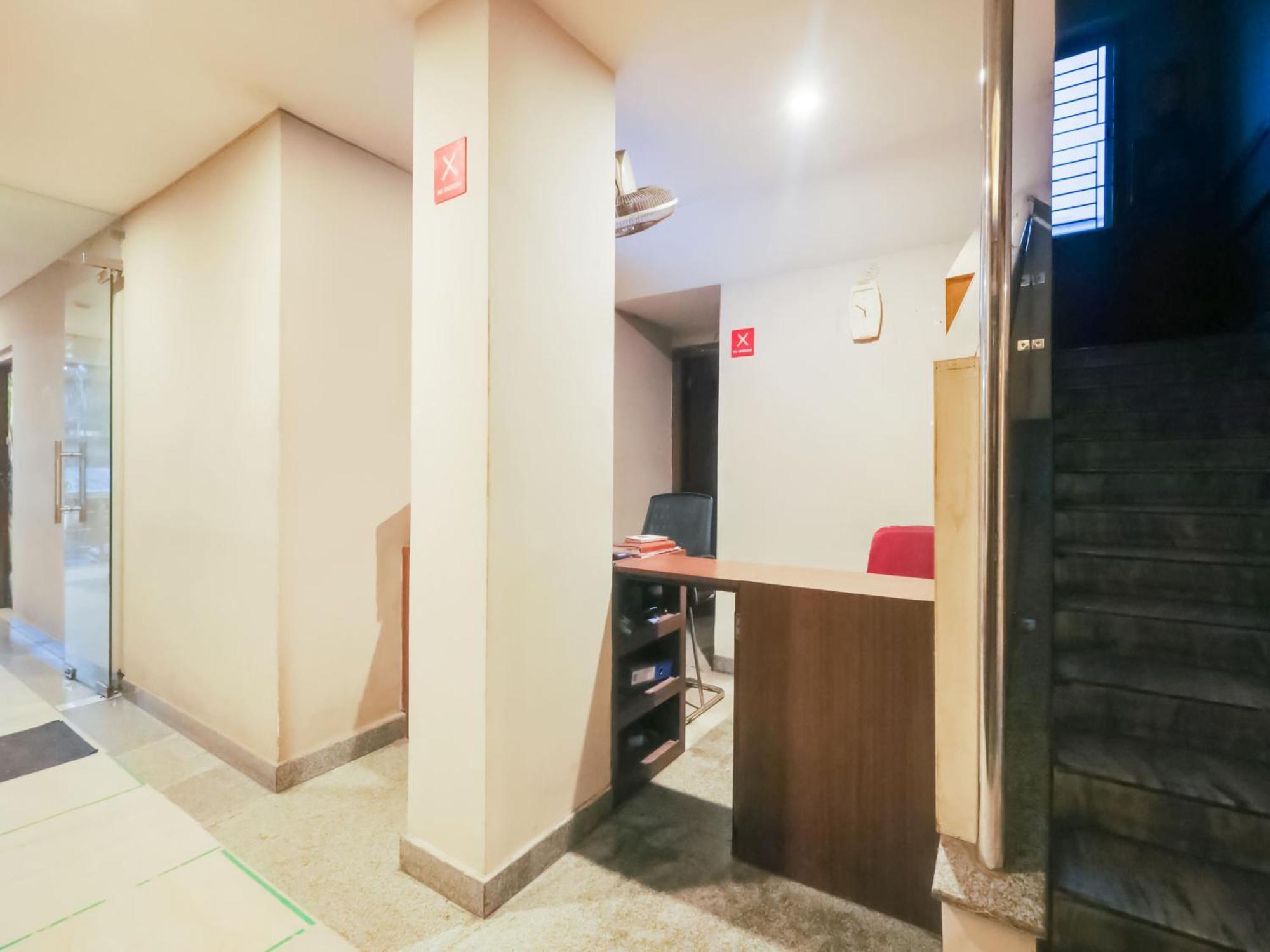 Hotel O Nirvana Lodge Guwahati Exterior foto